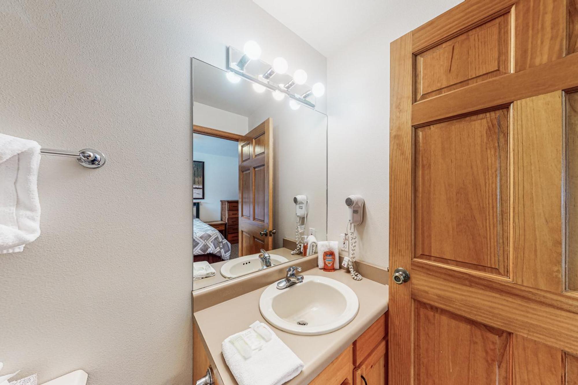 Riverview Condos Grand Lake Room photo