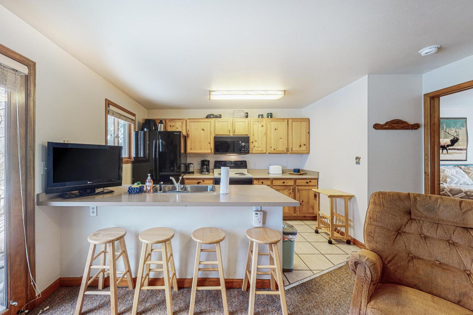 Riverview Condos Grand Lake Room photo